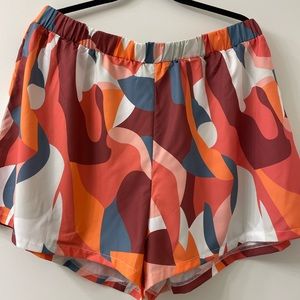 Floral print elastic waist shorts